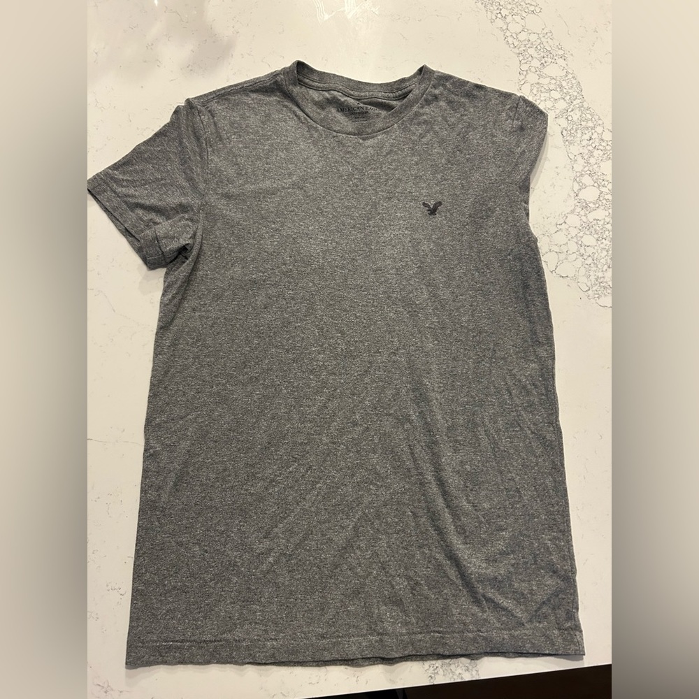 American eagle T shirt